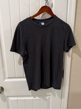 Divided by H&M Gray T-Shirt Mens Medium Crew Neck Short Sleeve Basic Tee